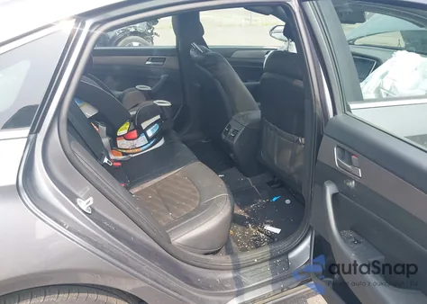 2018 Hyundai Sonata Sport+ z USA, uszkodzony, nr VIN 5NPE34AF7JH711559